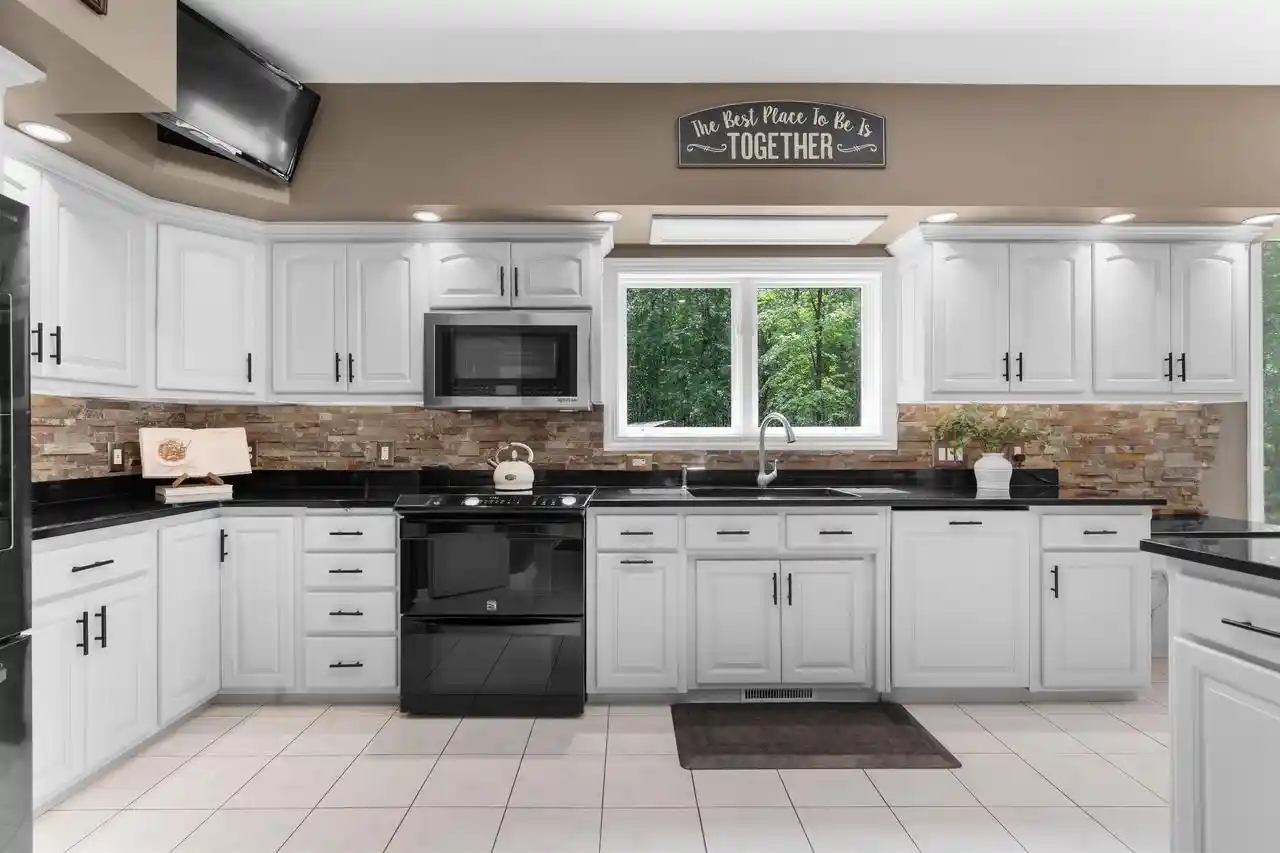 Photo 4 of Single family home for sale at 4544 Crooked Crk Ln, Oneida, WI 54155 | MLS# 50327336 | Listing updated on 2026-10-27