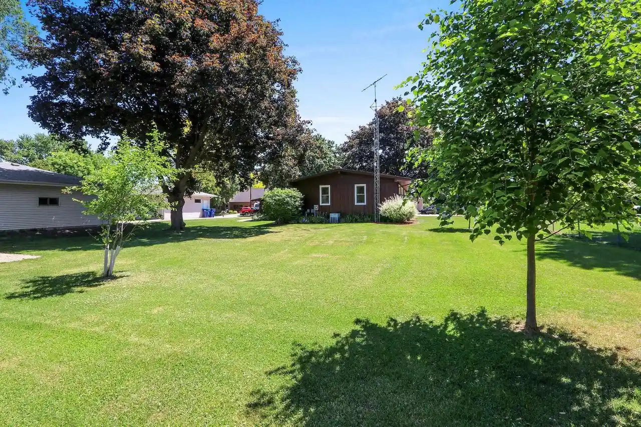 Homes for sale in Winneconne, WI | 118 N 8th Avenue Avenue, Winneconne, WI 54986 | MLS# 50327346
