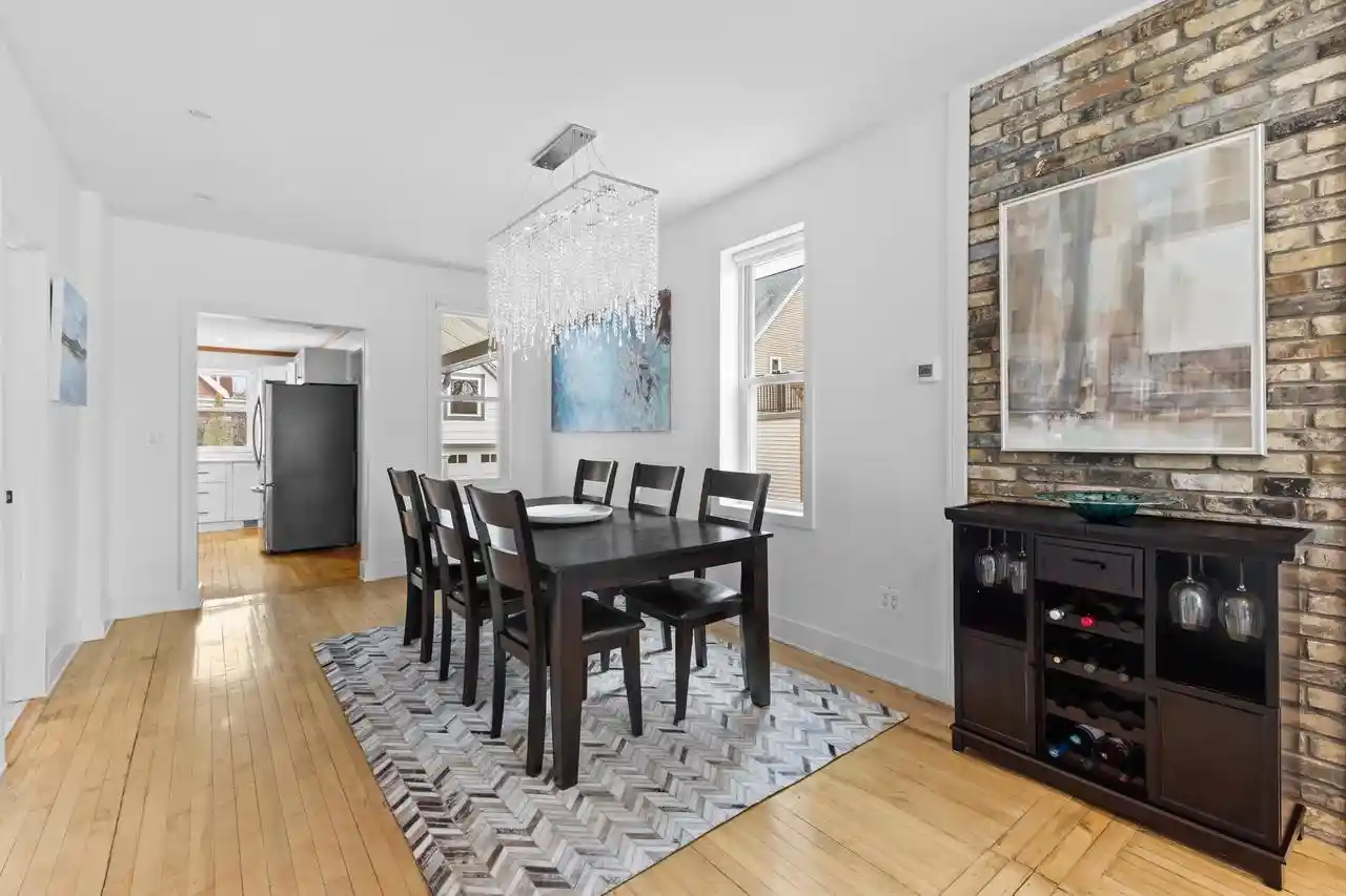 Photo 3 of Single family home for sale at 1850 N Arlington Pl Pl, Milwaukee, WI 53202 | MLS# 1967049 | Listing updated on 2026-08-26