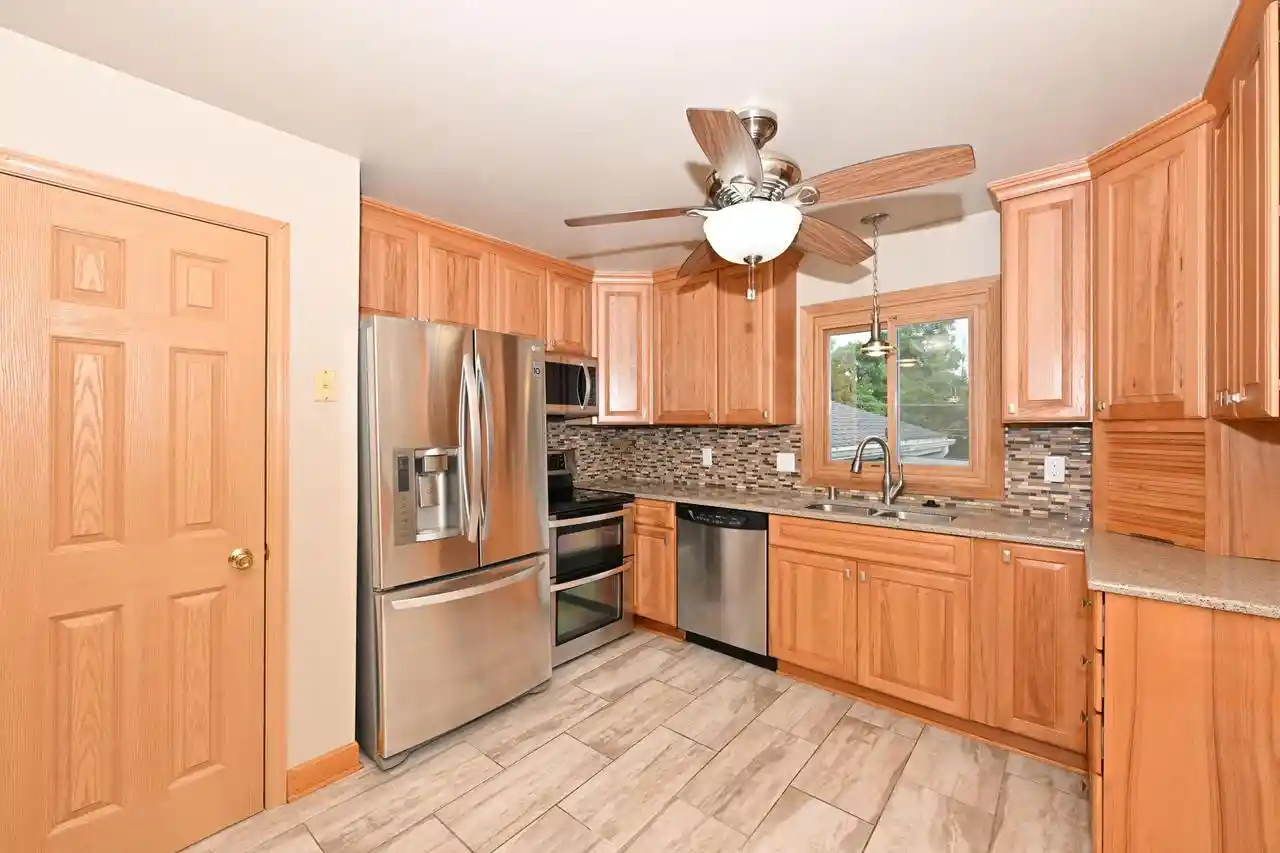 Homes for sale in Franklin, WI | 12237 W Larkspur Road Road, Franklin, WI 53132 | MLS# 1967055
