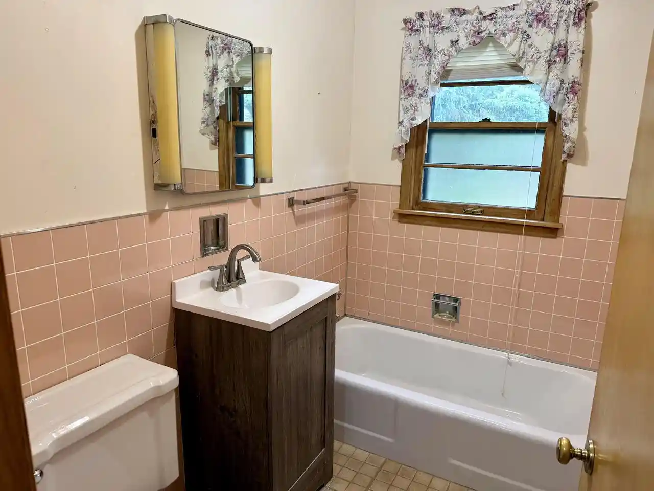 Homes for sale in Phillips, WI | 346 S Lake Avenue Avenue, Phillips, WI 54555 | MLS# 22602673