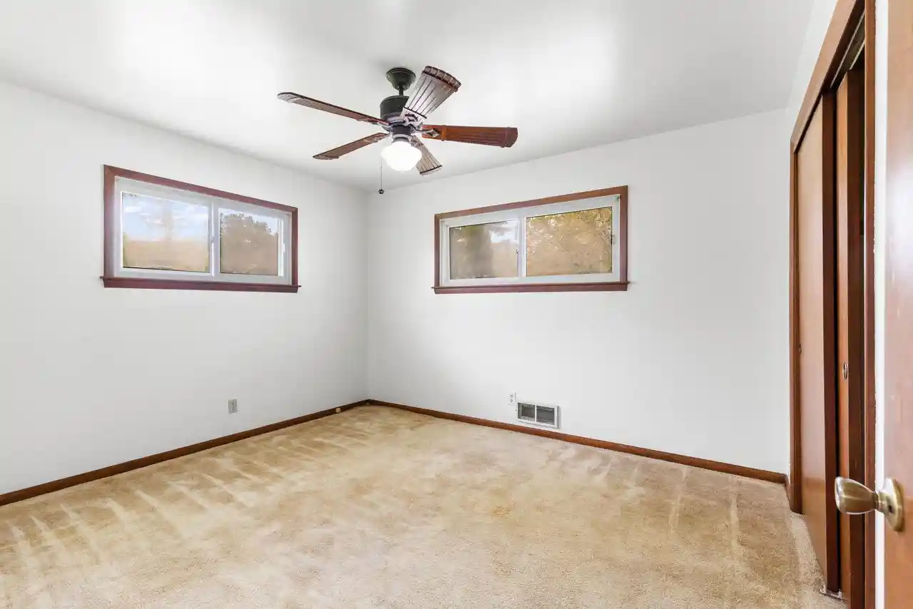 image of 3301 E Carol Court Court, Oak Creek, WI 53154 | MLS# 1967077