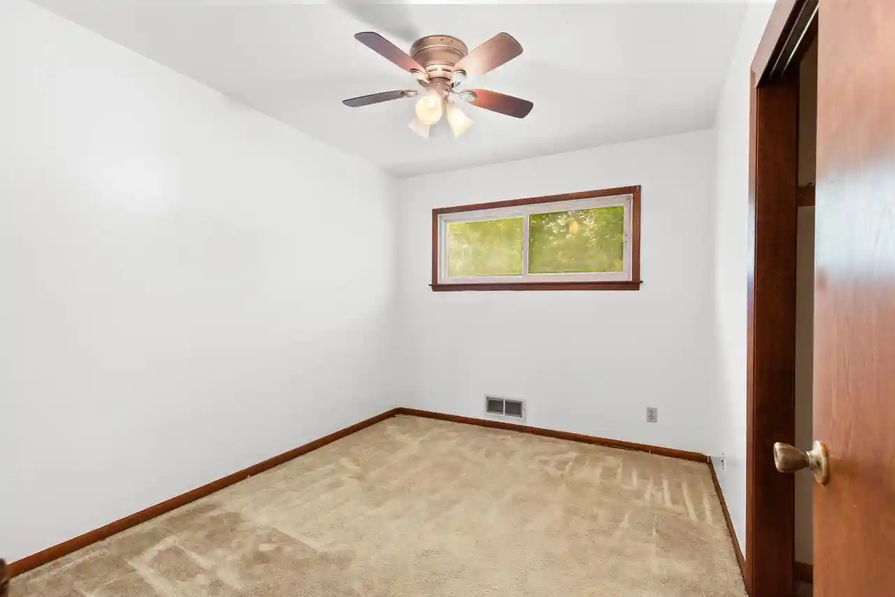 image of 3301 E Carol Court Court, Oak Creek, WI 53154 | MLS# 1967077