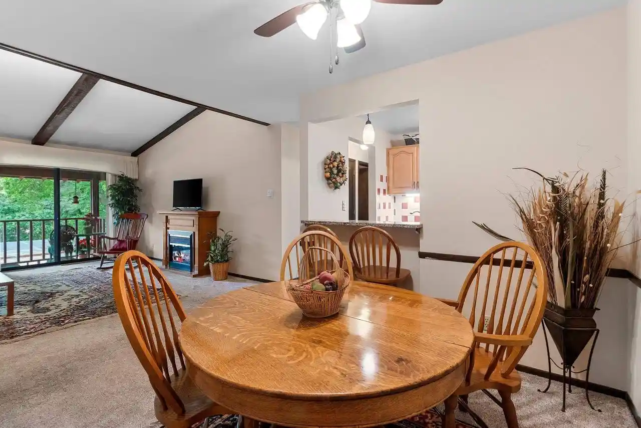 Homes for sale in Appleton, WI | 3182 Justin Ct Ct, Appleton, WI 54914