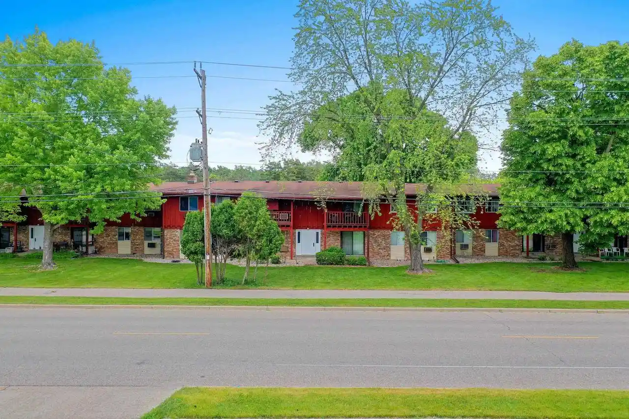 Homes for sale in Appleton, WI | 3182 Justin Court Court, Appleton, WI 54914 | Houzeo