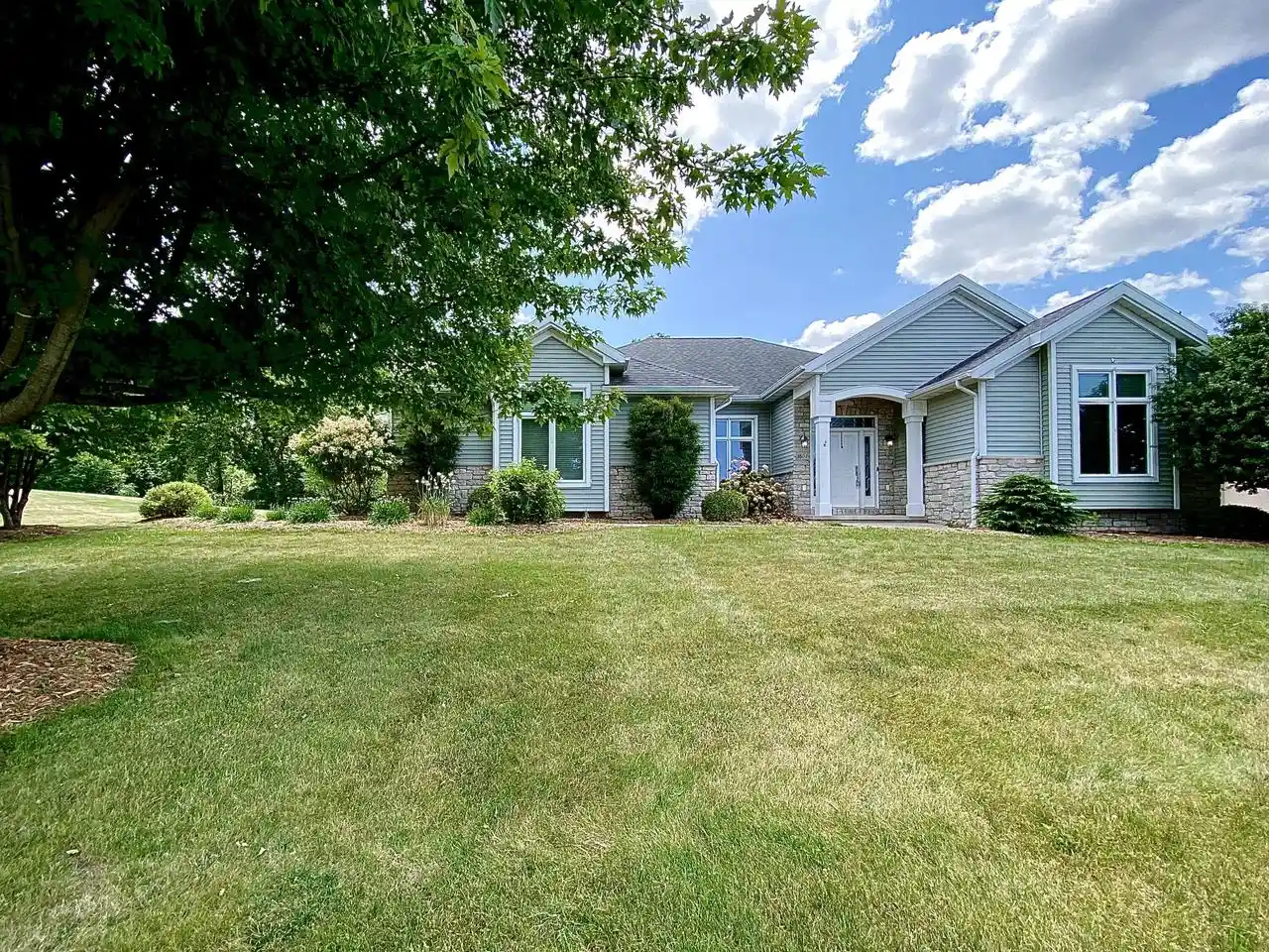 1st image of 1604 Bellevue Boulevard Boulevard, Fond Du Lac, WI 54937 | MLS# 1967084