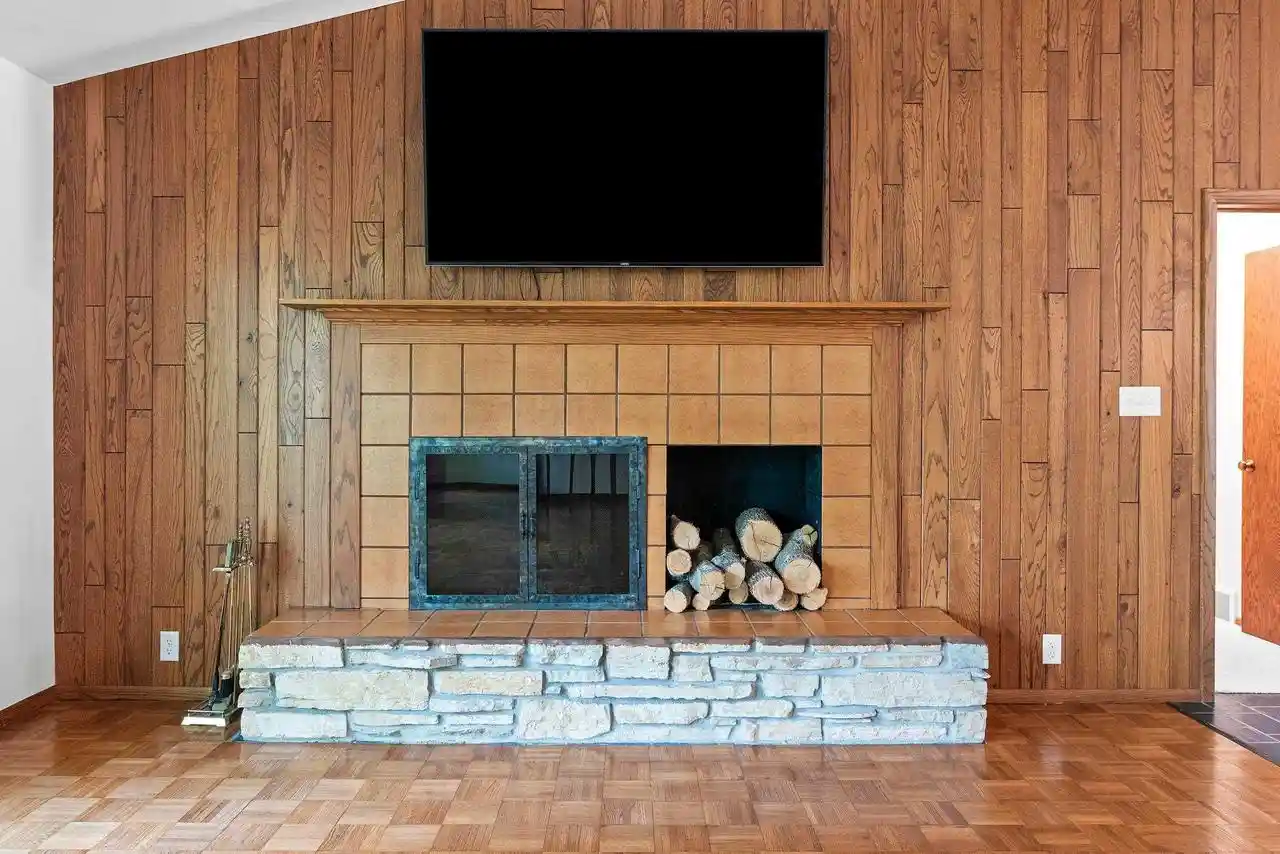 Photo 3 of Single family home for sale at 1511 N Briarcliff Dr Dr, Appleton, WI 54915 | MLS# 50327372 | Listing updated on 2026-10-07