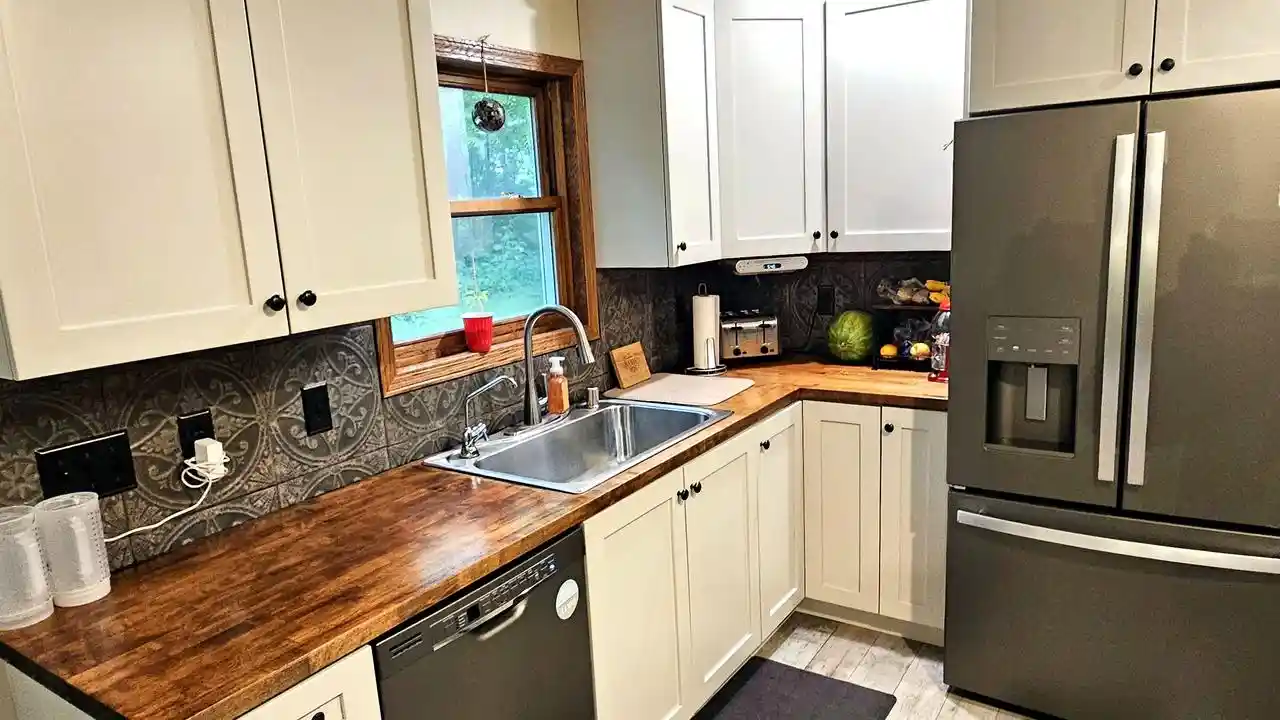 Homes for sale in Larsen, WI | 8411 Ridgeview Court Court, Larsen, WI 54947 | MLS# 50327377