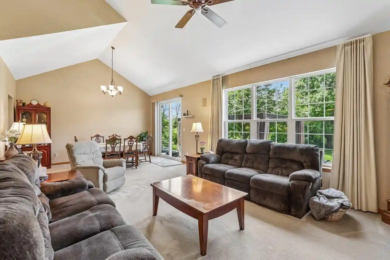 3rd image of 1085 Hillebrand Dr Dr, Jefferson, WI 53549 | MLS# 2025731