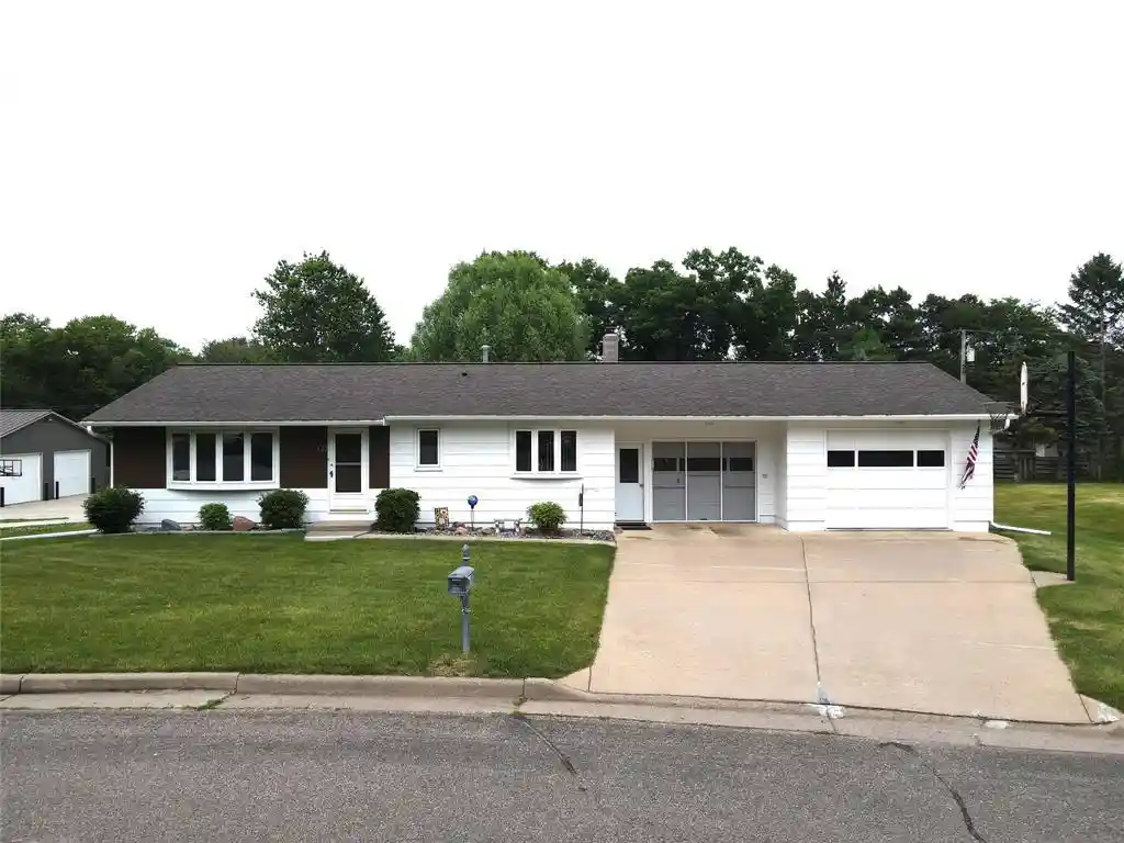 1st image of 922 Auth Street Street, Durand, WI 54736 | MLS# 1602170