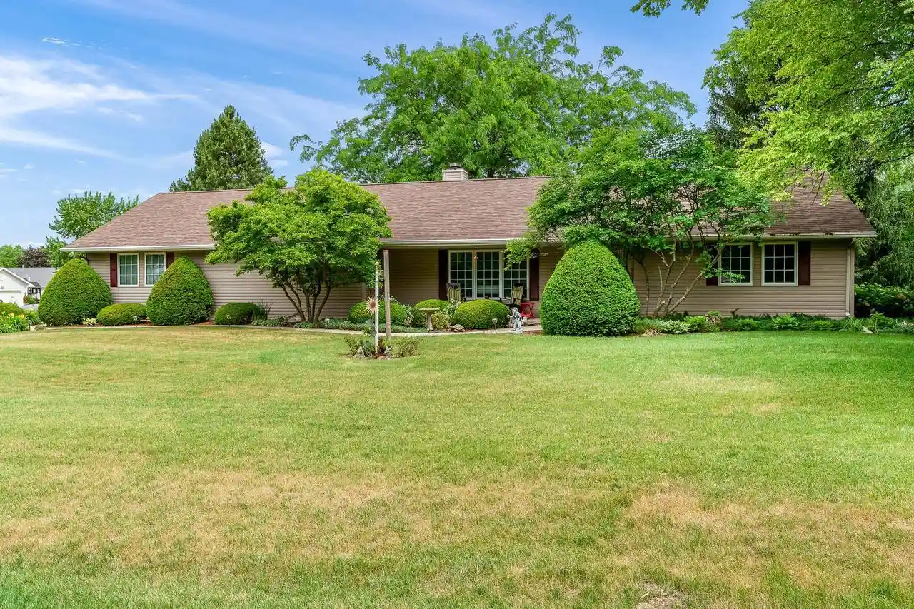 Homes for sale in Darien, WI | 535 Danielson Dr Dr, Darien, WI 53114 | MLS# 2025740