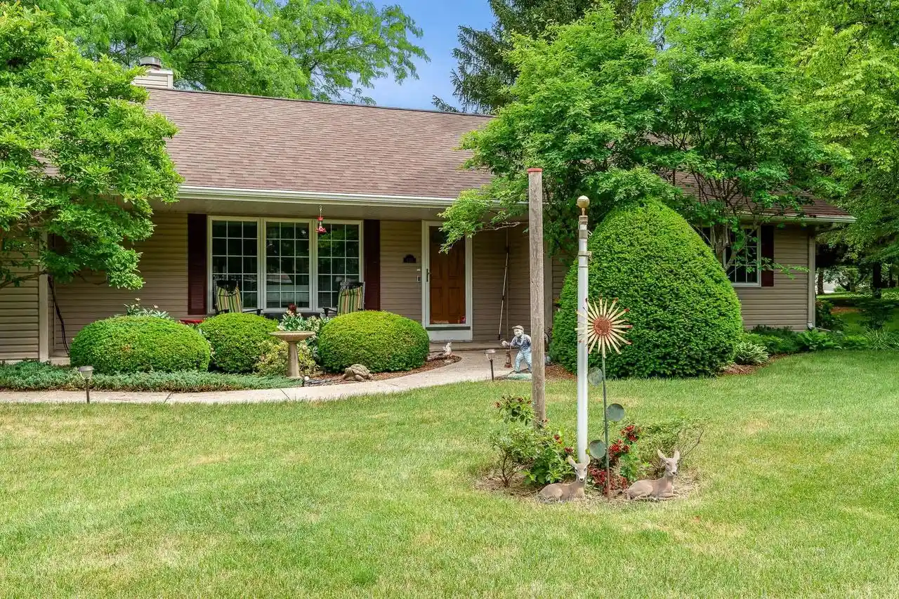 Homes for sale in Darien, WI | 535 Danielson Dr Dr, Darien, WI 53114 | MLS# 2025740