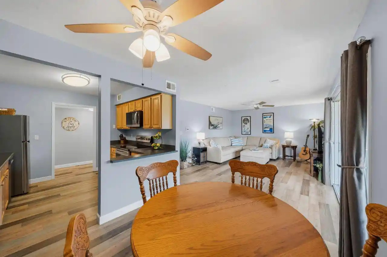 Homes for sale in Fontana, WI | 348 County Road B Road Road #8, Fontana, WI 53125 | MLS# 1967129