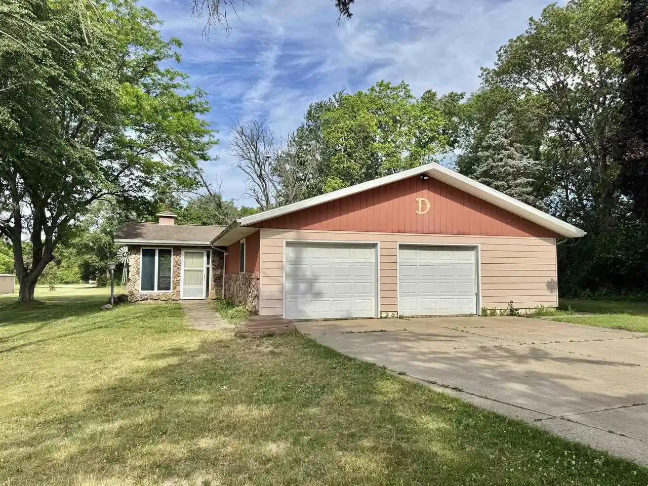 Homes for sale in Brodhead, WI | N3971 Brittany Lane Lane, Brodhead, WI 53520 | MLS# 2025749