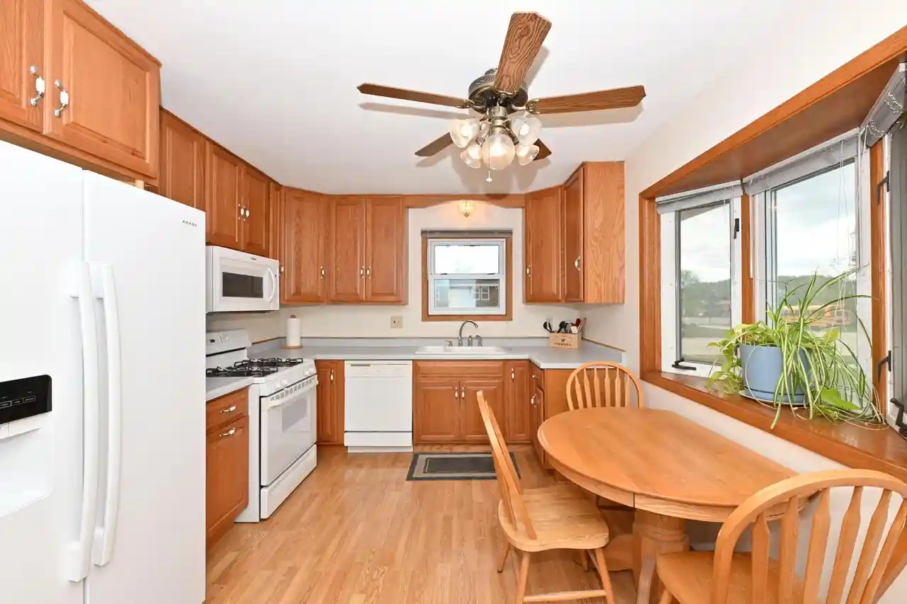 Homes for sale in South Milwaukee, WI | 1605 Williams Avenue Avenue, South Milwaukee, WI 53172 | MLS# 1967133