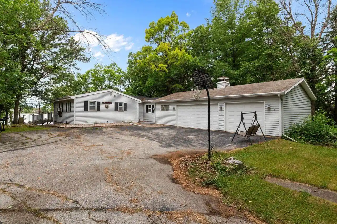 Homes for sale in Brillion, WI | 732 Bullhead Lake Road Road, Brillion, WI 54110 | MLS# 50327389