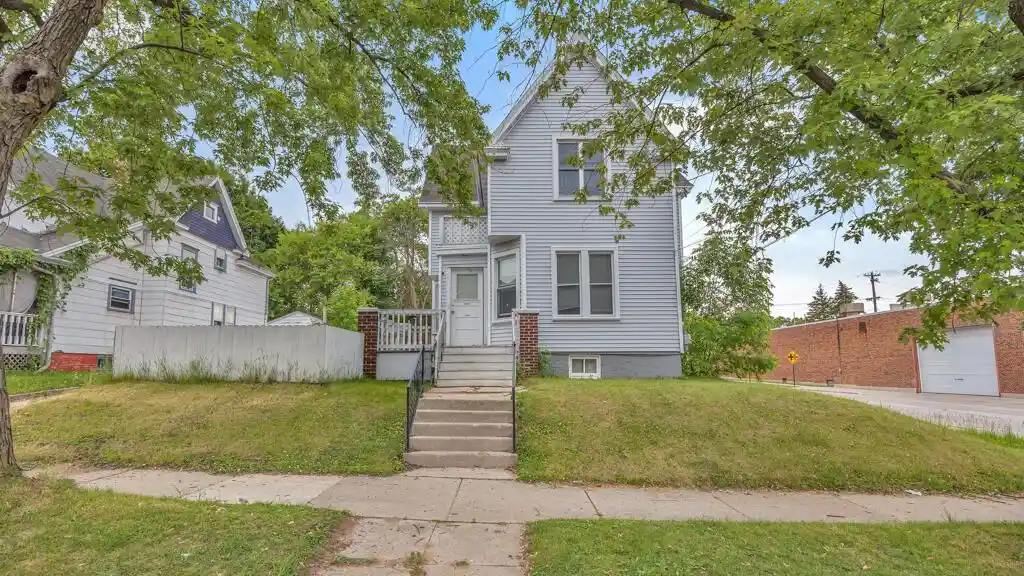1st image of 902 S 20th Street Street #902A, Manitowoc, WI 54220 | MLS# 1967148