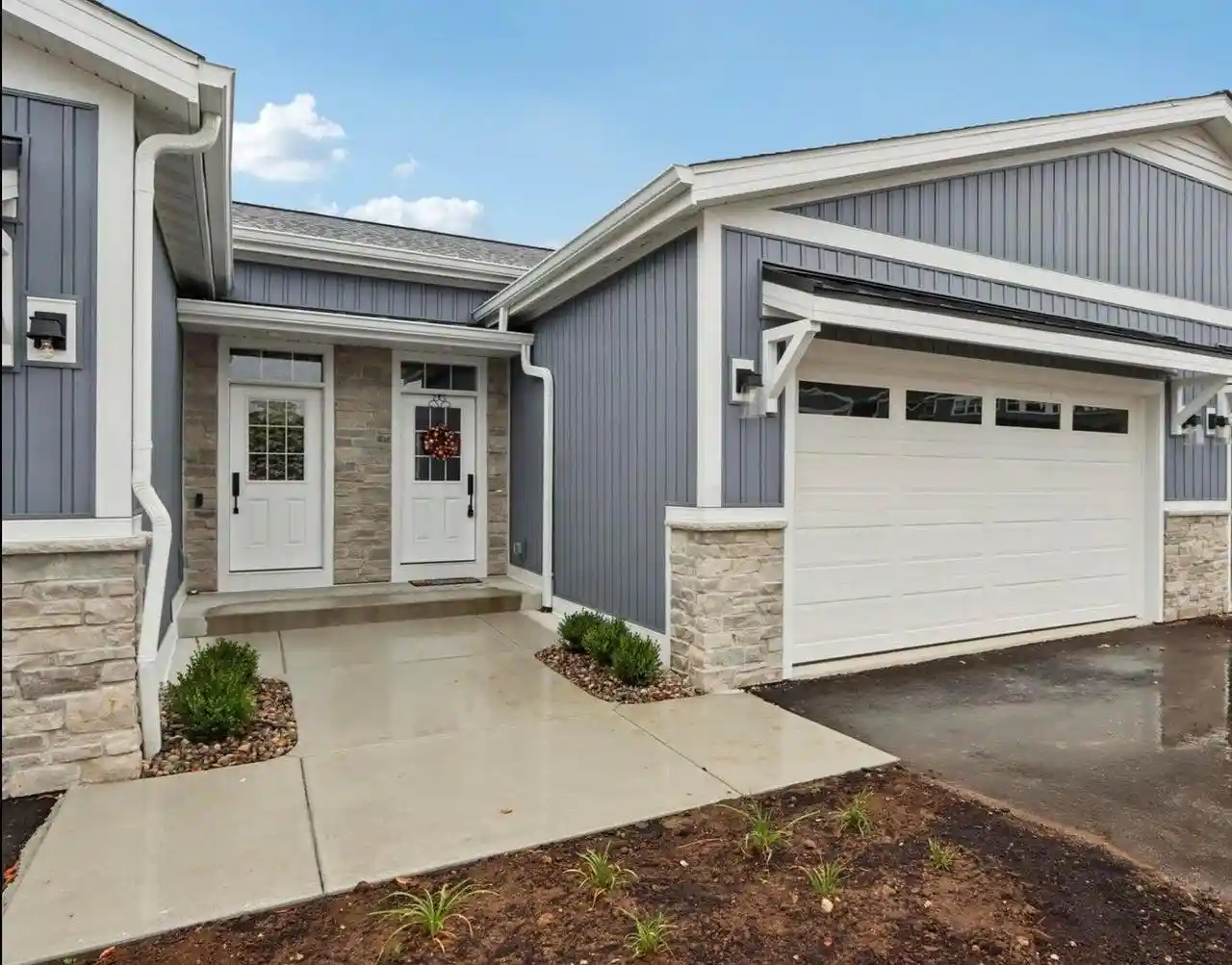 1st image of 405 Falcon Ridge Dr Dr #18, Burlington, WI 53105 | MLS# 1967157