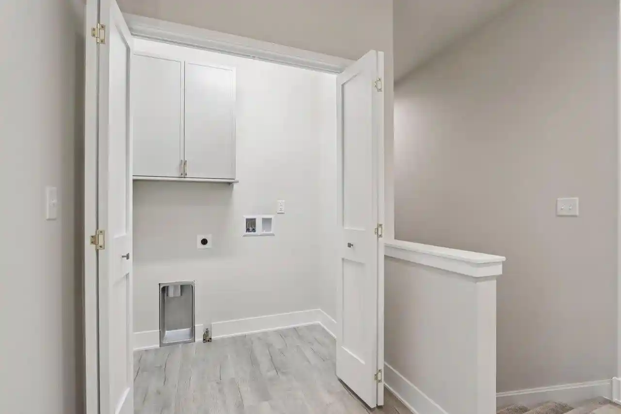 4th image of 405 Falcon Ridge Dr Dr, Burlington, WI 53105