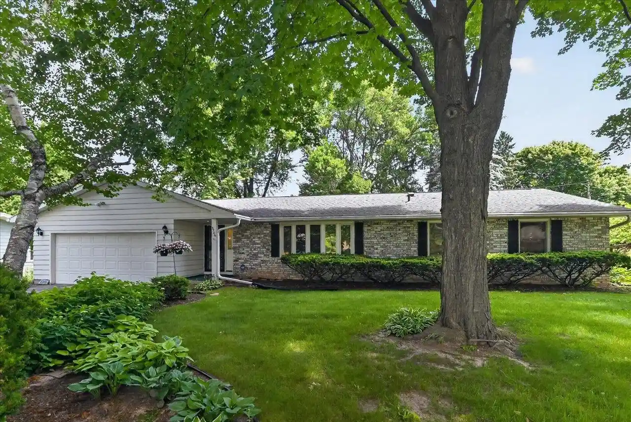 Photo 1 of Single family home for sale at 3306 Kingston Dr Dr, Madison, WI 53713 | MLS# 2025760 | Listing updated on 2026-09-15