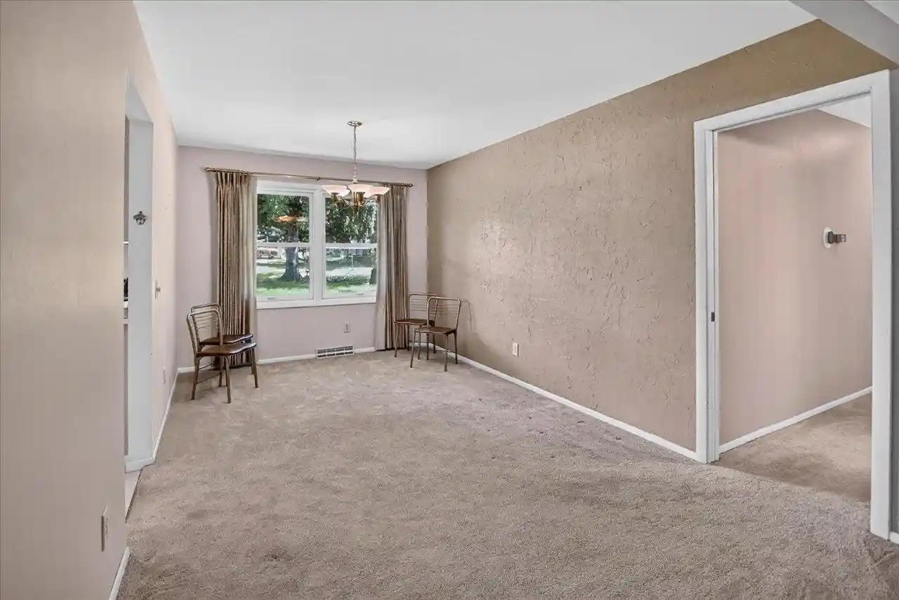 Photo 3 of Single family home for sale at 3306 Kingston Dr Dr, Madison, WI 53713 | MLS# 2025760 | Listing updated on 2026-09-15