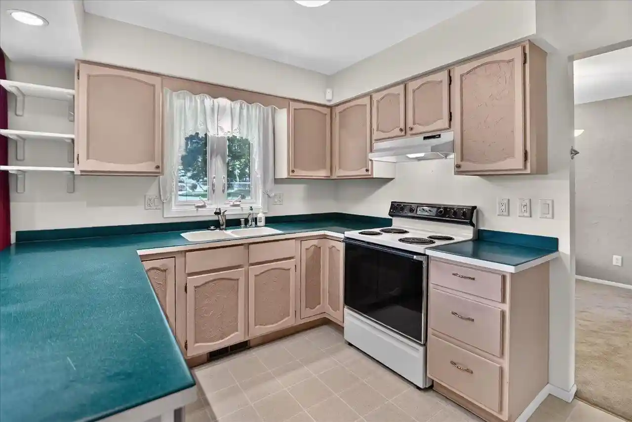 Photo 4 of Single family home for sale at 3306 Kingston Dr Dr, Madison, WI 53713 | MLS# 2025760 | Listing updated on 2026-09-15