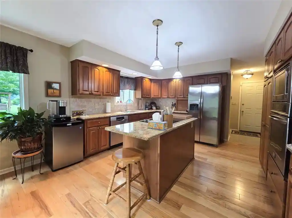 3rd image of 724 Pine Pl Pl, Rice Lake, WI 54868 | MLS# 1602221