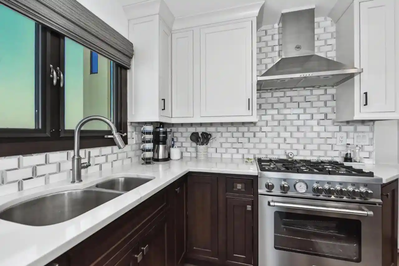 2nd image of 101 Broad Street Street #502, Lake Geneva, WI 53147 | MLS# 1967195