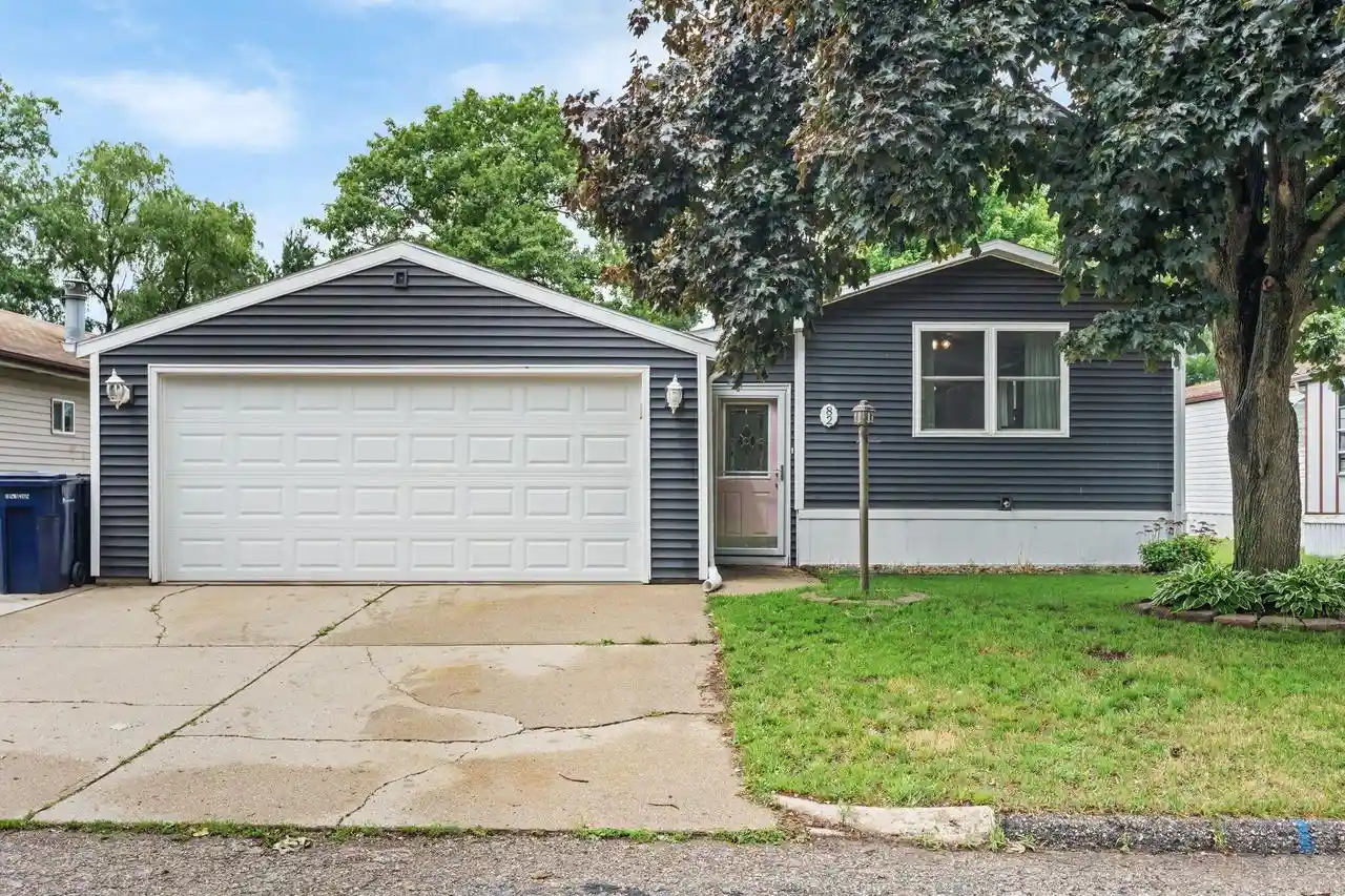 1st image of 82 Falling Creek Circle Circle, Janesville, WI 53548 | MLS# 1967256