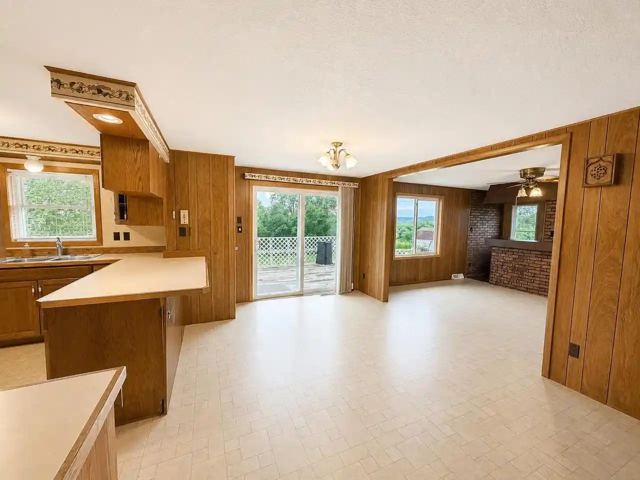 Homes for sale in Hillsboro, WI | E18861 County Road Ff, Hillsboro, WI 54634 | MLS# 2025810