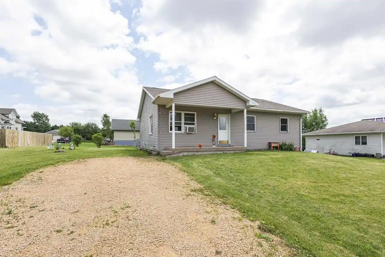 Homes for sale in Cuba City, WI | 614 S Lincoln Street Street, Cuba City, WI 53807 | MLS# 2025814