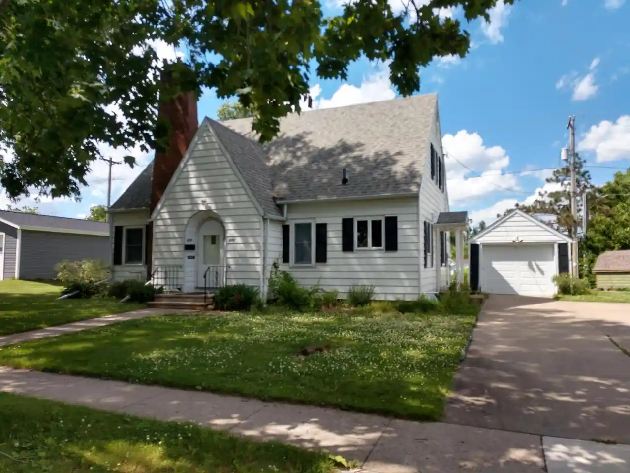 Homes for sale in Viroqua, WI | 528 Hillcrest Street Street, Viroqua, WI 54665 | MLS# 1967280