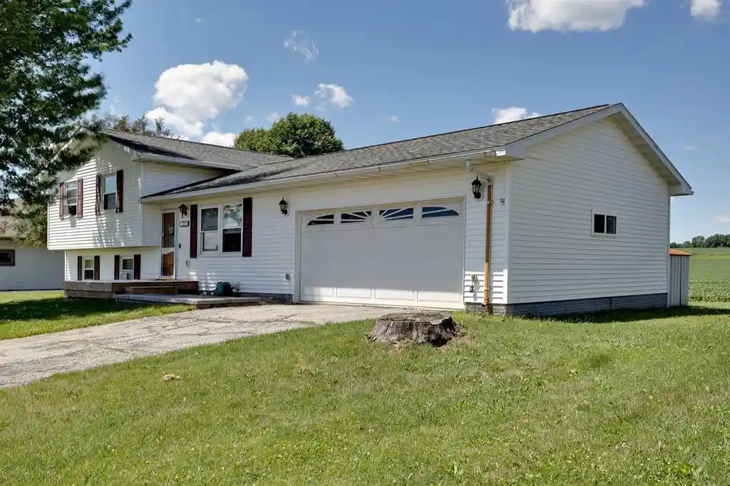 Homes for sale in Melrose, WI | 203 Hart Street Street, Melrose, WI 54642 | MLS# 1602241