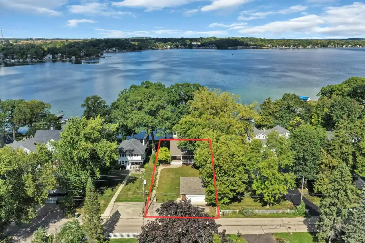 2nd image of 134 W Park Dr Dr, Twin Lakes, WI 53181 | MLS# 1967290