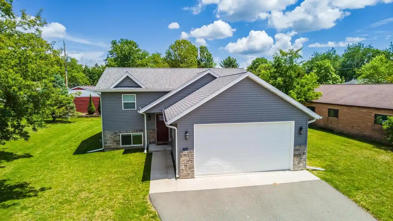 1st image of 907 S 22nd Avenue Avenue, Wausau, WI 54401 | MLS# 22602691