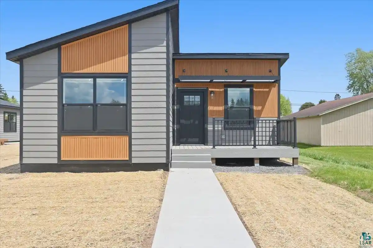 1st image of 6318 Tower Ave Ave, Superior, WI 54880 | MLS# 6126045