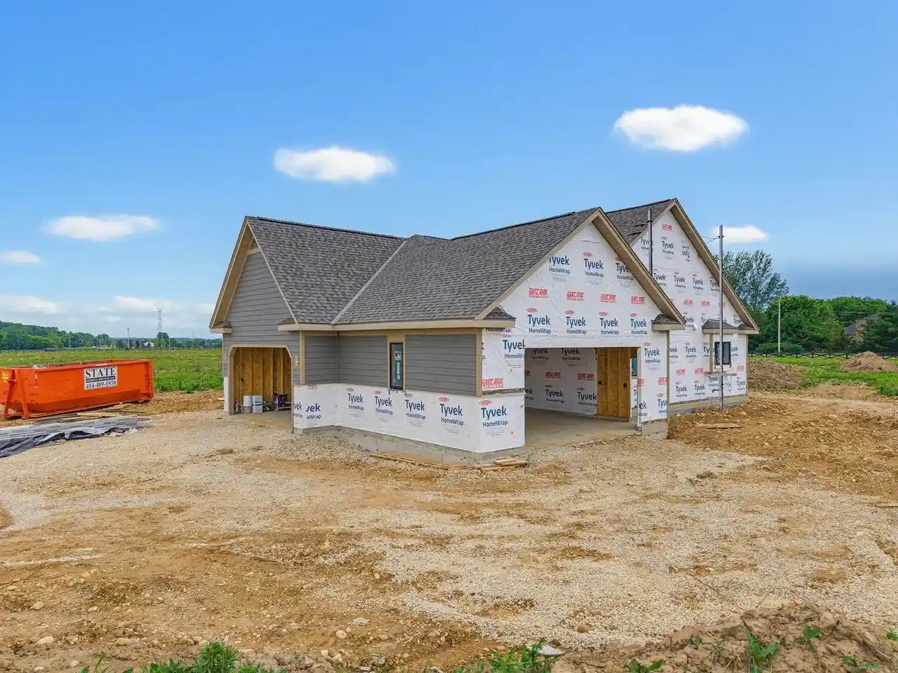 Photo 2 of Single family home for sale at W297n8135 Meadow Bliss Dr Dr, Sussex, WI 53089 | MLS# 1967294 | Listing updated on 2026-07-10