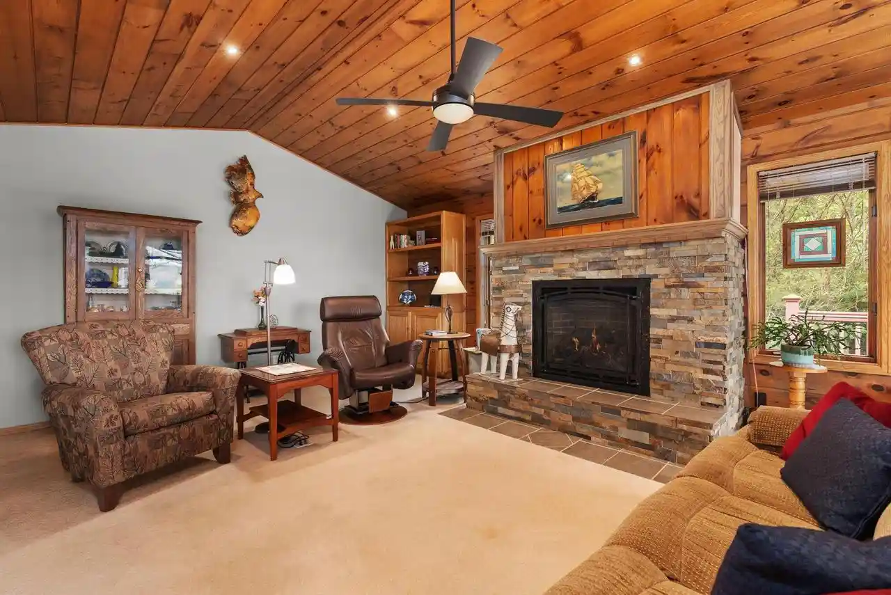 4th image of 6460 Cooke Road Road, Mazomanie, WI 53560 | MLS# 2025826