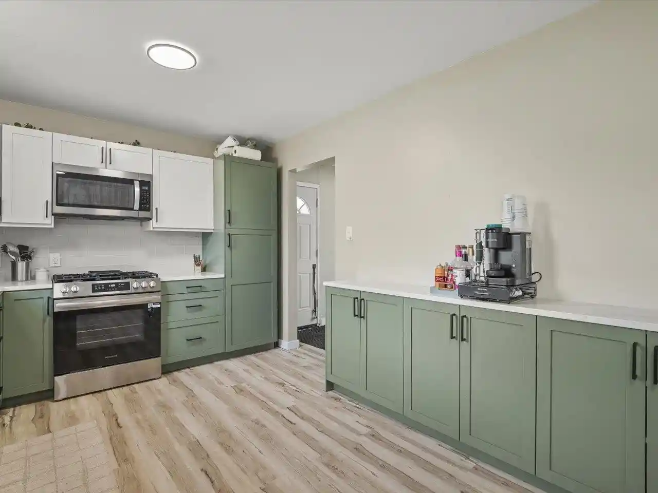 Photo 4 of Single family home for sale at 1204 E Wisconsin Street Street, Delavan, WI 53115 | MLS# 2025830 | Listing updated on 2026-09-03