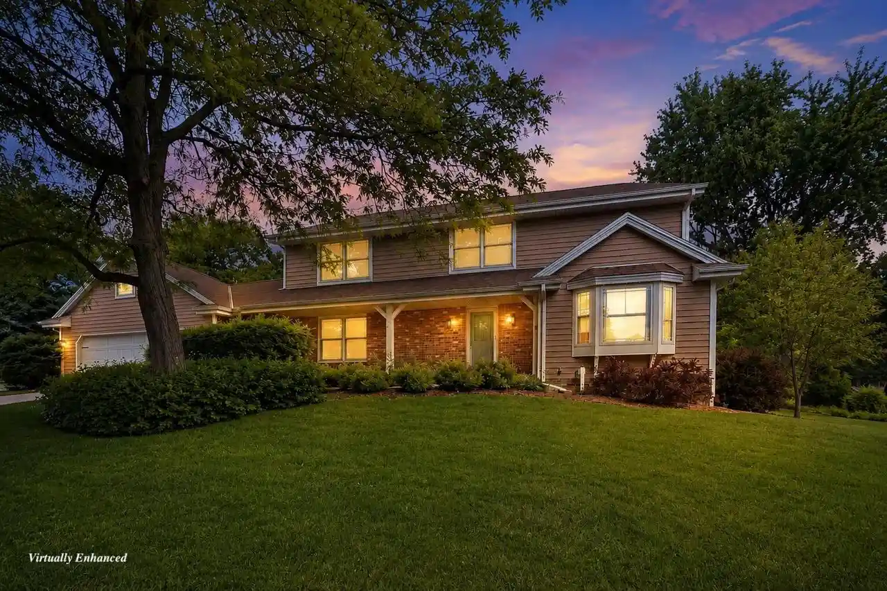 Homes for sale in Cedarburg, WI | N106w7580 Chatham Street Street, Cedarburg, WI 53012 | MLS# 1967332