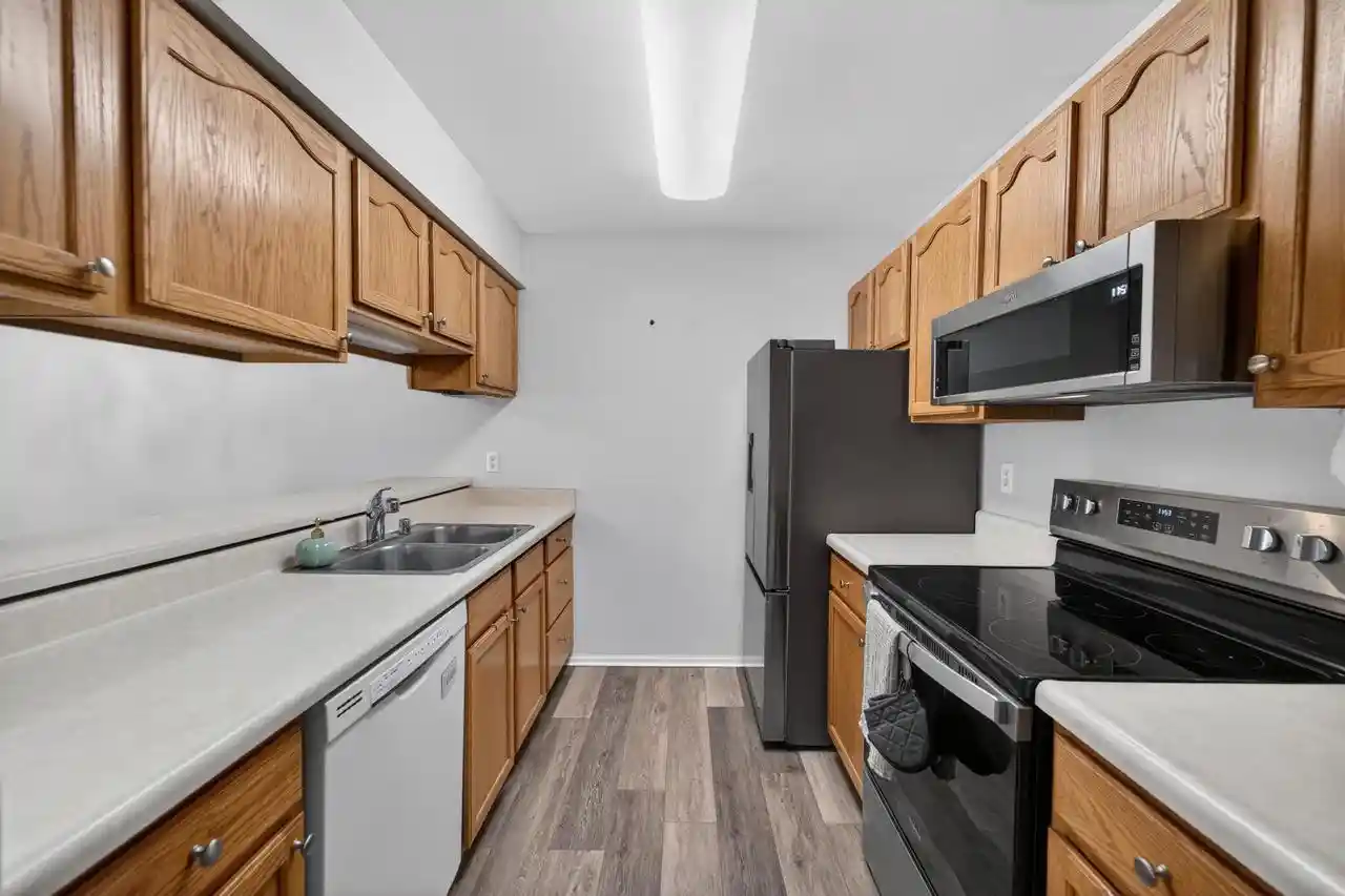 2nd image of 6949 Chester Dr Dr #F, Madison, WI 53719 | MLS# 2025851