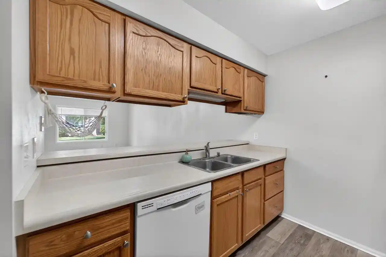 3rd image of 6949 Chester Dr Dr, Madison, WI 53719