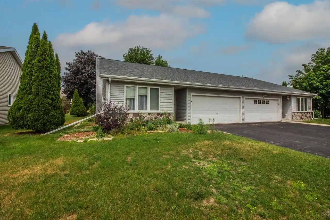 Homes for sale in West Bend, WI | 772 Acadia Avenue Avenue, West Bend, WI 53095 | MLS# 1967373