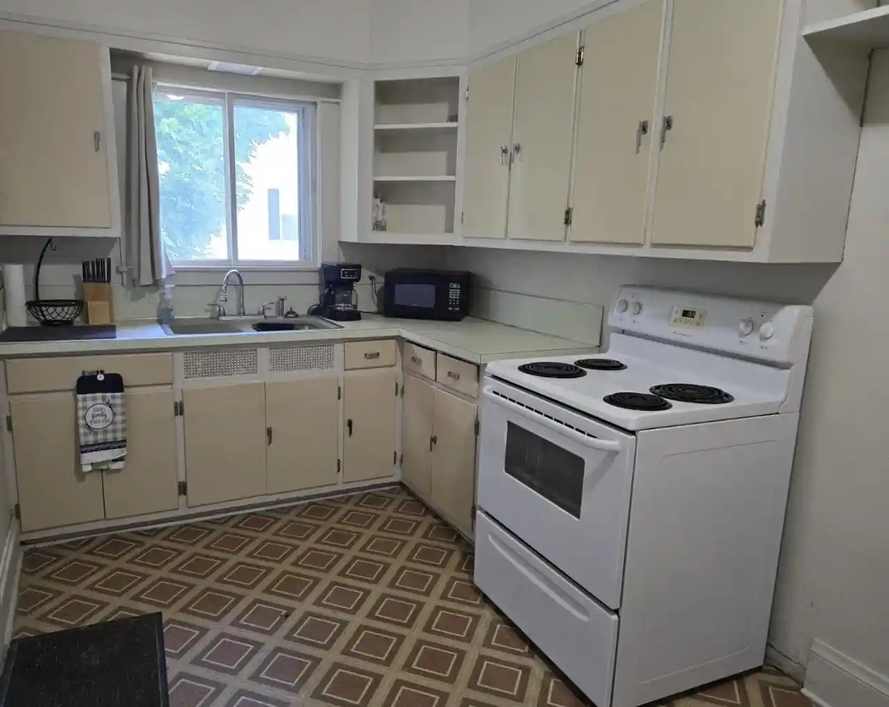 5th image of 2201 6Th Street Street, Monroe, WI 53566 | MLS# 2025854