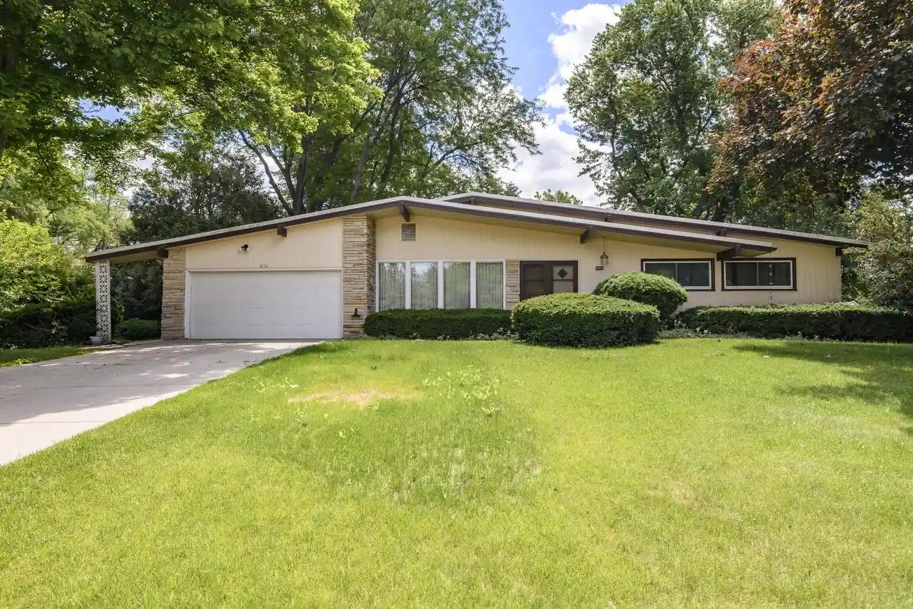 Homes for sale in Brown Deer, WI | 8954 N Silver Brook Lane Lane, Brown Deer, WI 53223 | MLS# 1967380