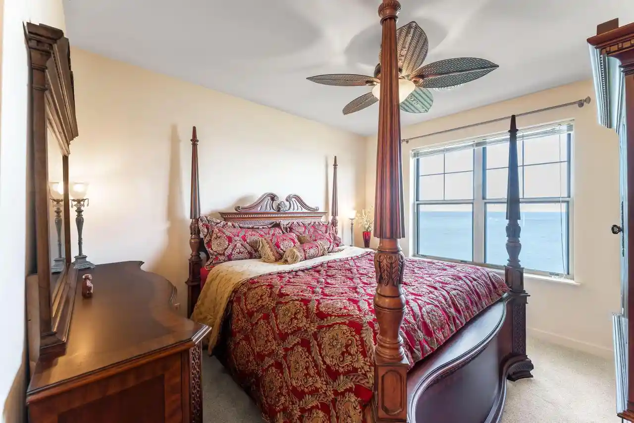 Listing Photo 25 - Condo for sale in 4120 S Lake Dr Dr located at 4120 S Lake Dr Dr, Saint Francis, WI 53235 - Unit #367
