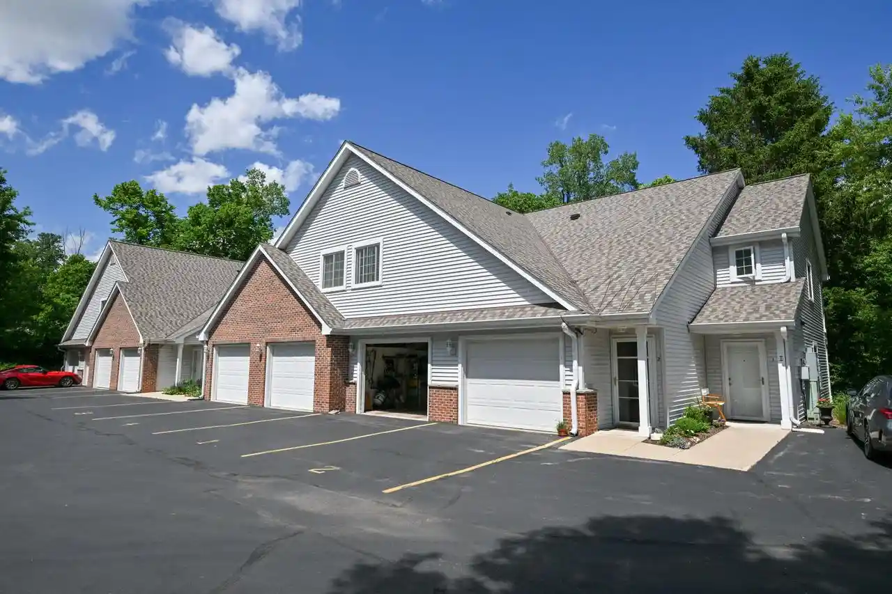 Homes for sale in Port Washington, WI | 424 W Grand Avenue Avenue #2, Port Washington, WI 53074 | MLS# 1967393