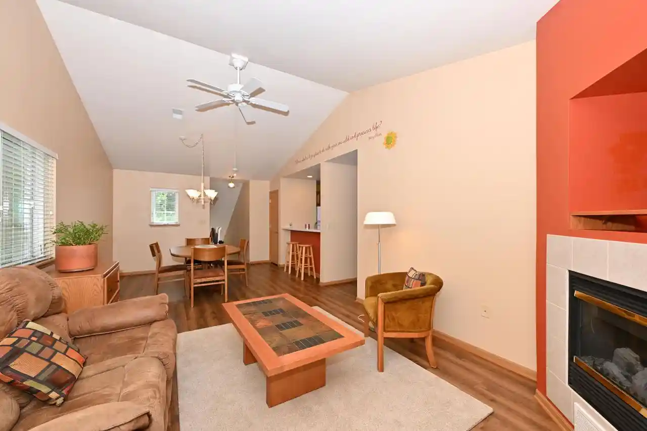 Homes for sale in Port Washington, WI | 424 W Grand Avenue Avenue, Port Washington, WI 53074 | Houzeo