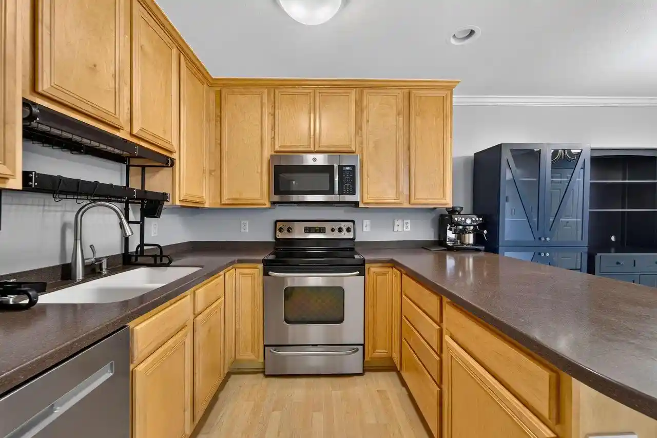 Photo 2 of Sale Pending at 1108 N Milwaukee Street Street #333, Milwaukee, WI 53202 | MLS# 1967396 | Listing updated on 2026-09-09