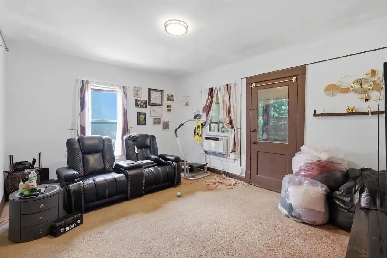 2nd image of 2069 Winnebago Street Street, Madison, WI 53704 | MLS# 2025858